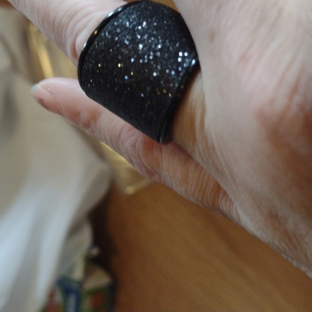 Black shiny matte ring